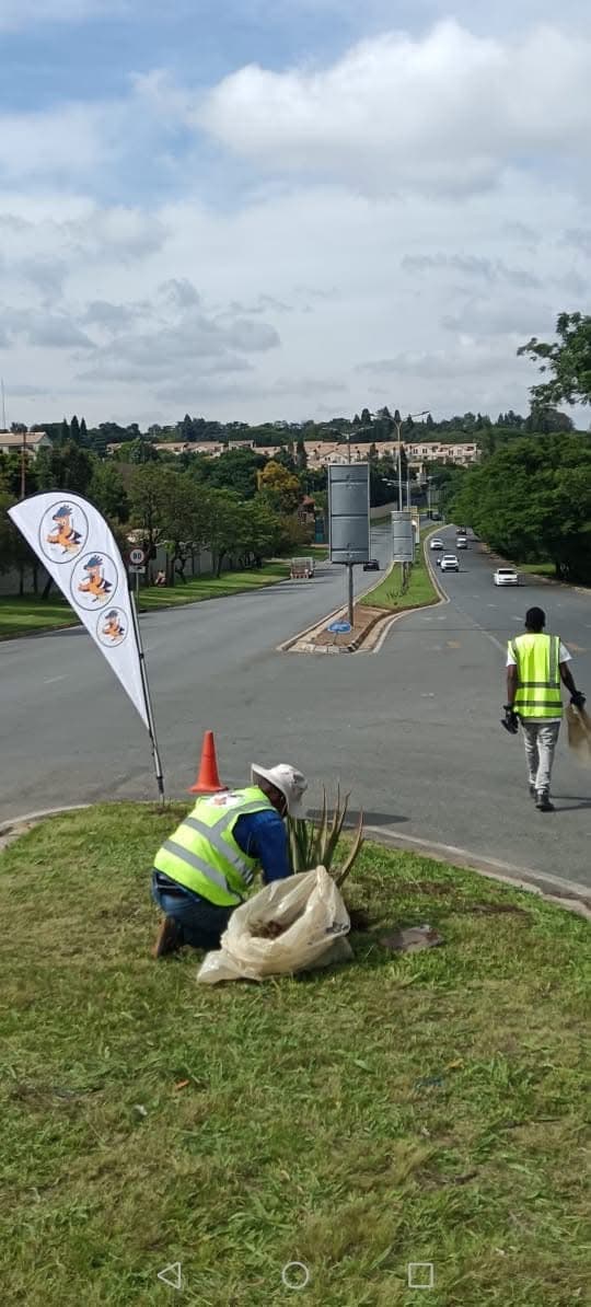 Volunteer working on roadside